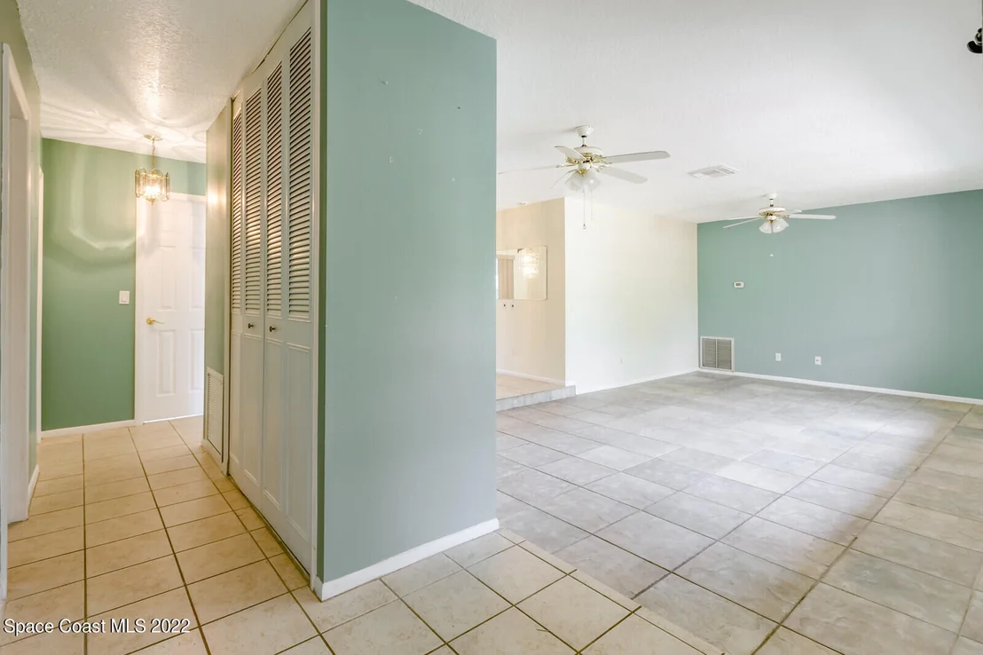 Photo of 1815 Cadillac Circle N