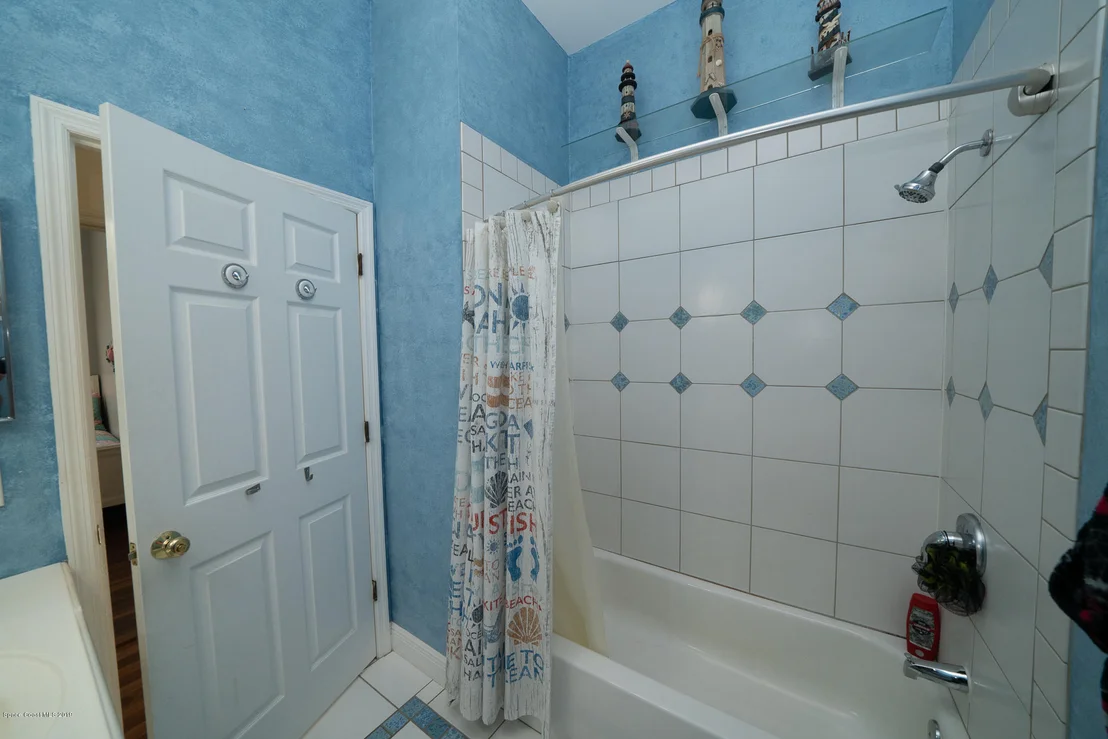 Photo of 973 Whisperoak Drive