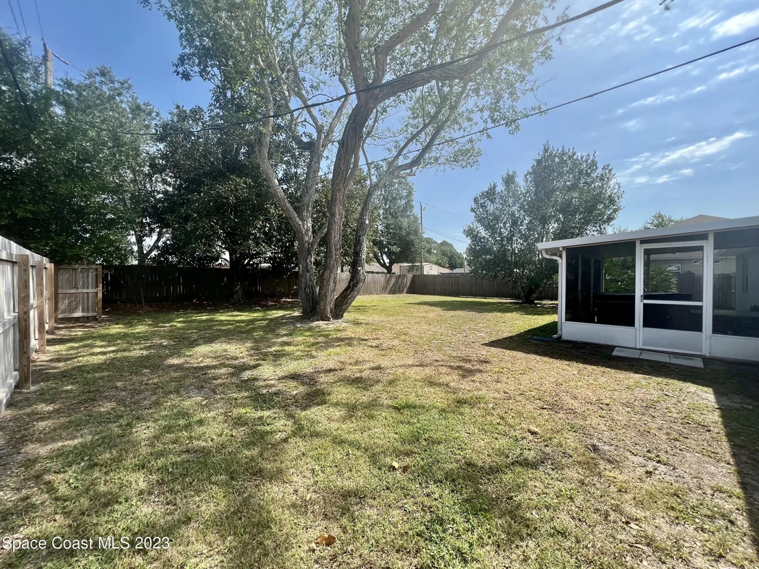 Photo of 3769 Jupiter Boulevard SE