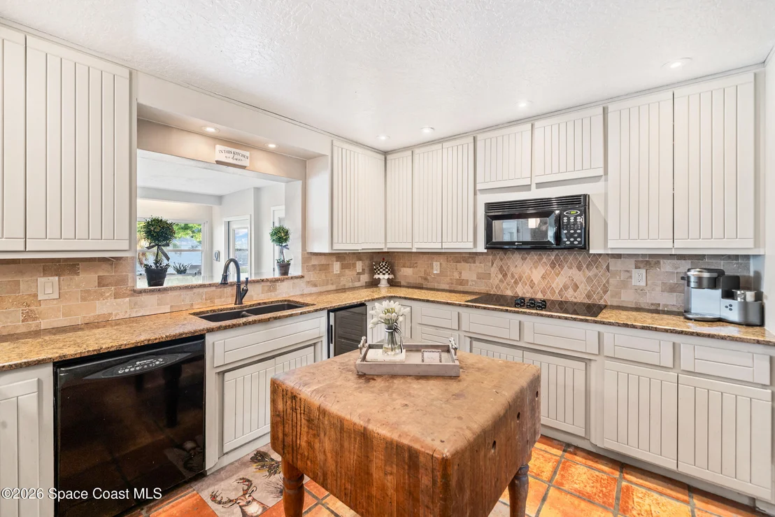 Photo of 2405 Brookside Drive