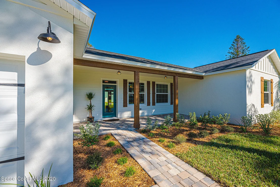 Photo of 431 Crescent Drive