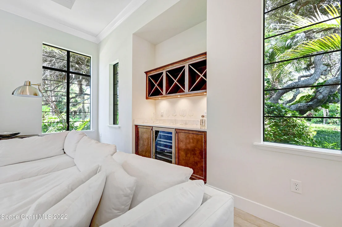 Photo of 180 Whaler Drive