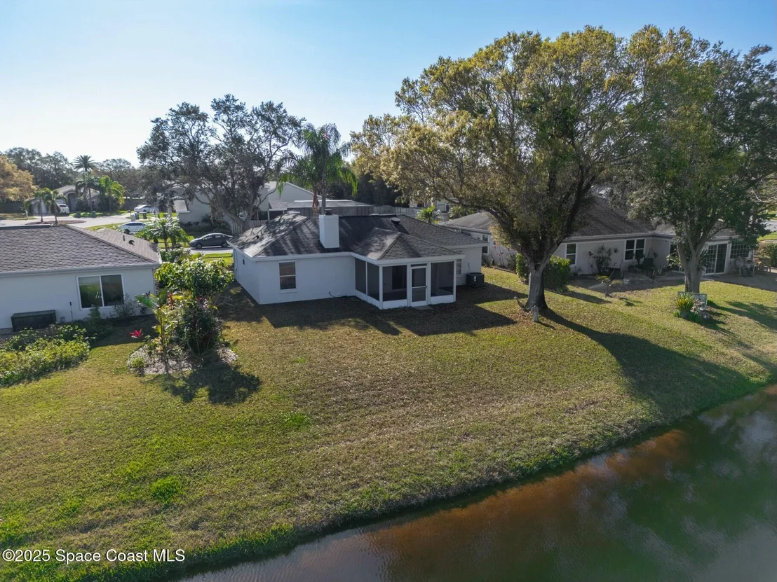 Photo of 6996 Hammock Lakes Drive