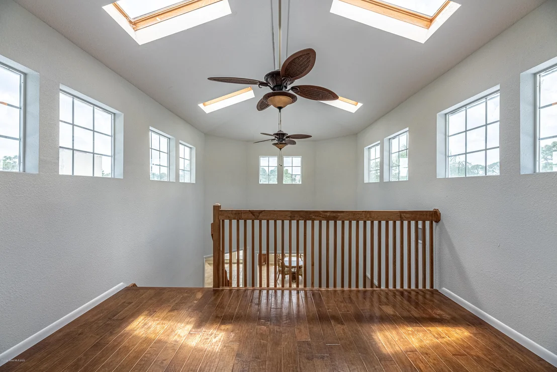 Photo of 4300 Pinewood Road