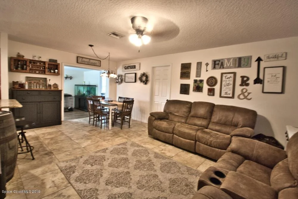 Photo of 2439 King Richard Road
