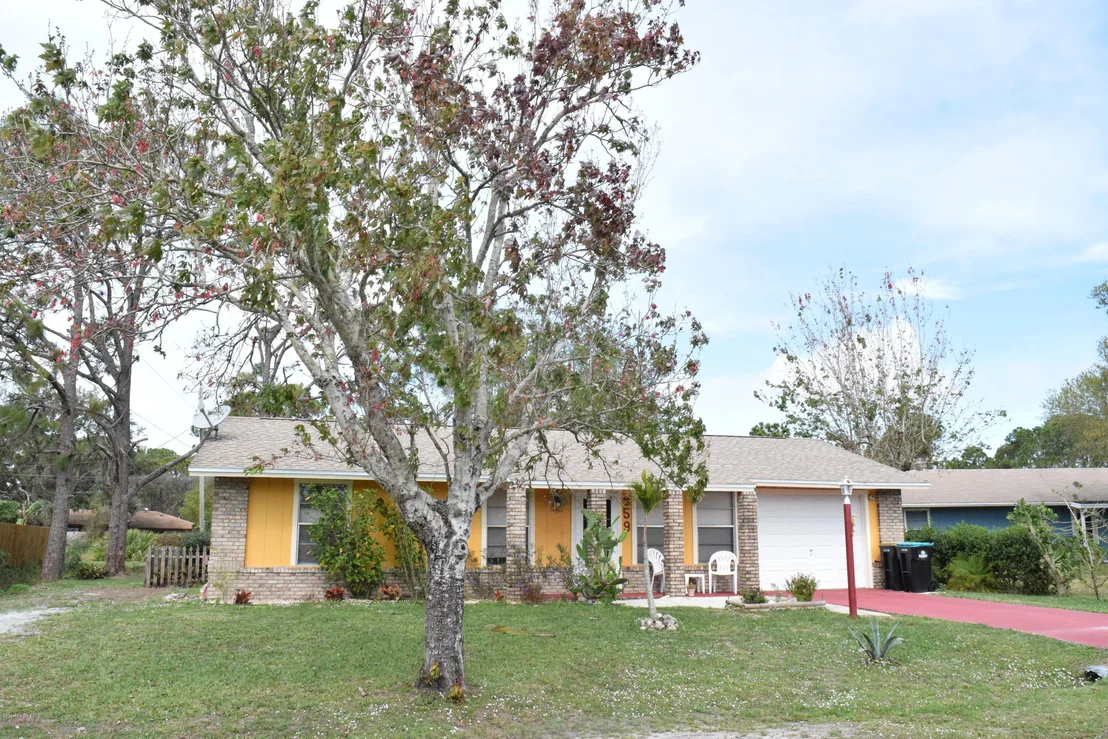 Photo of 959 Sable Circle SE
