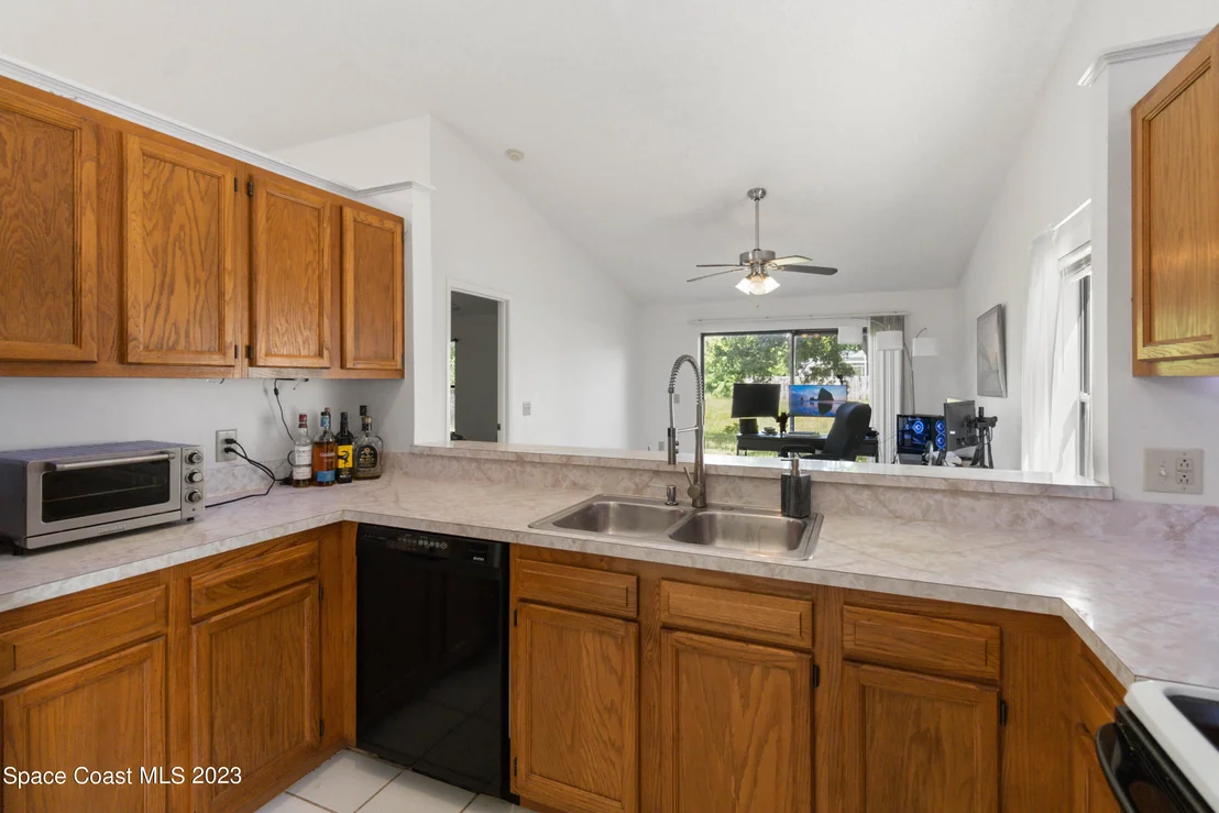 Photo of 1744 Clover Circle