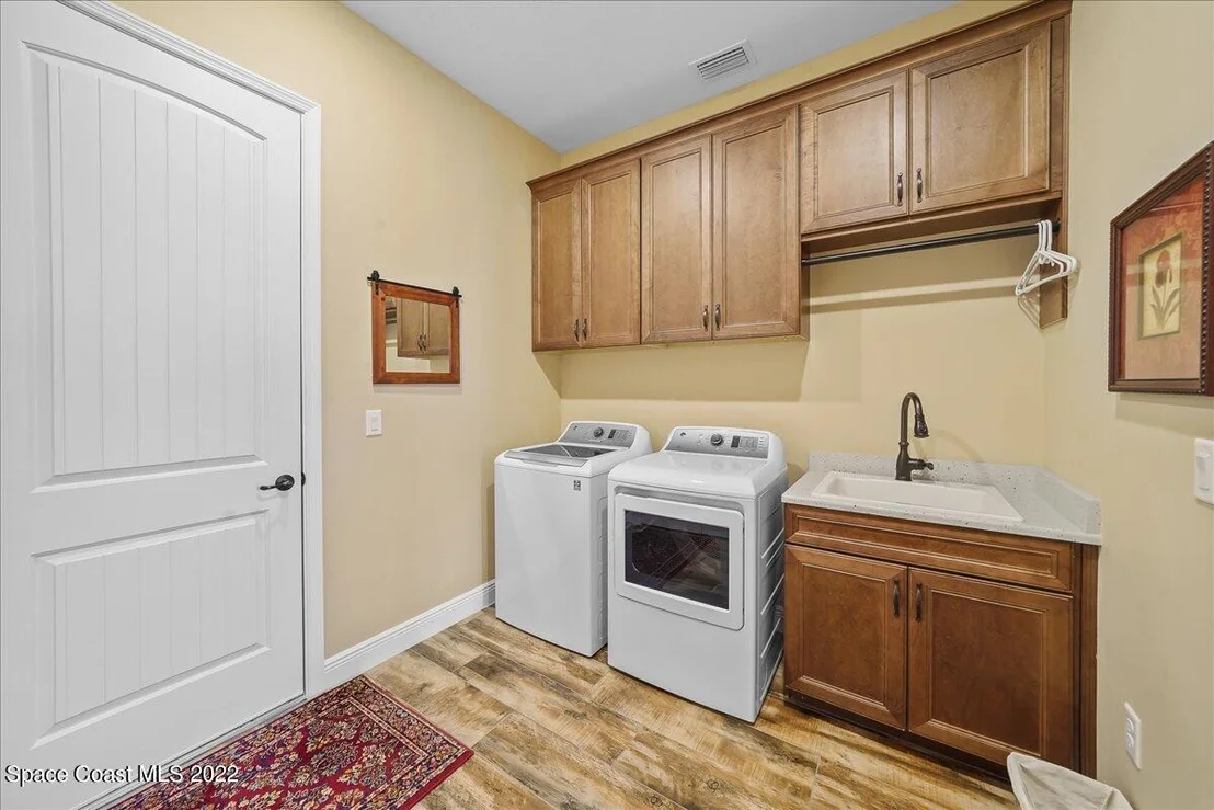 Photo of 352 Arrowhead Lane