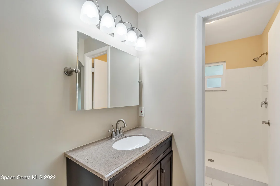 Photo of 511 Avignon Drive