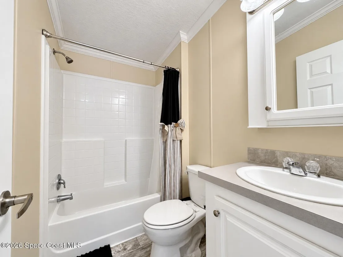 Photo of 923 Vireo Drive