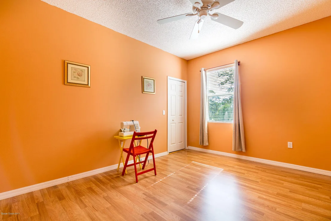 Photo of 981 Hollister Drive