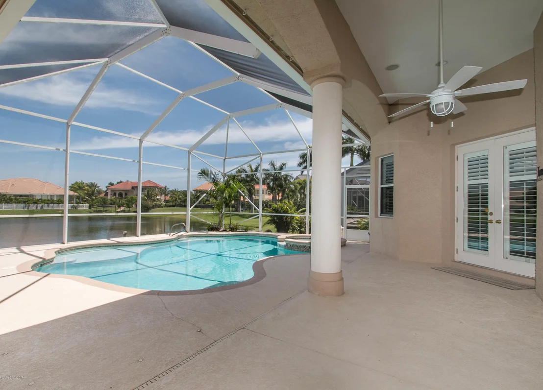 Photo of 282 Flanders Drive