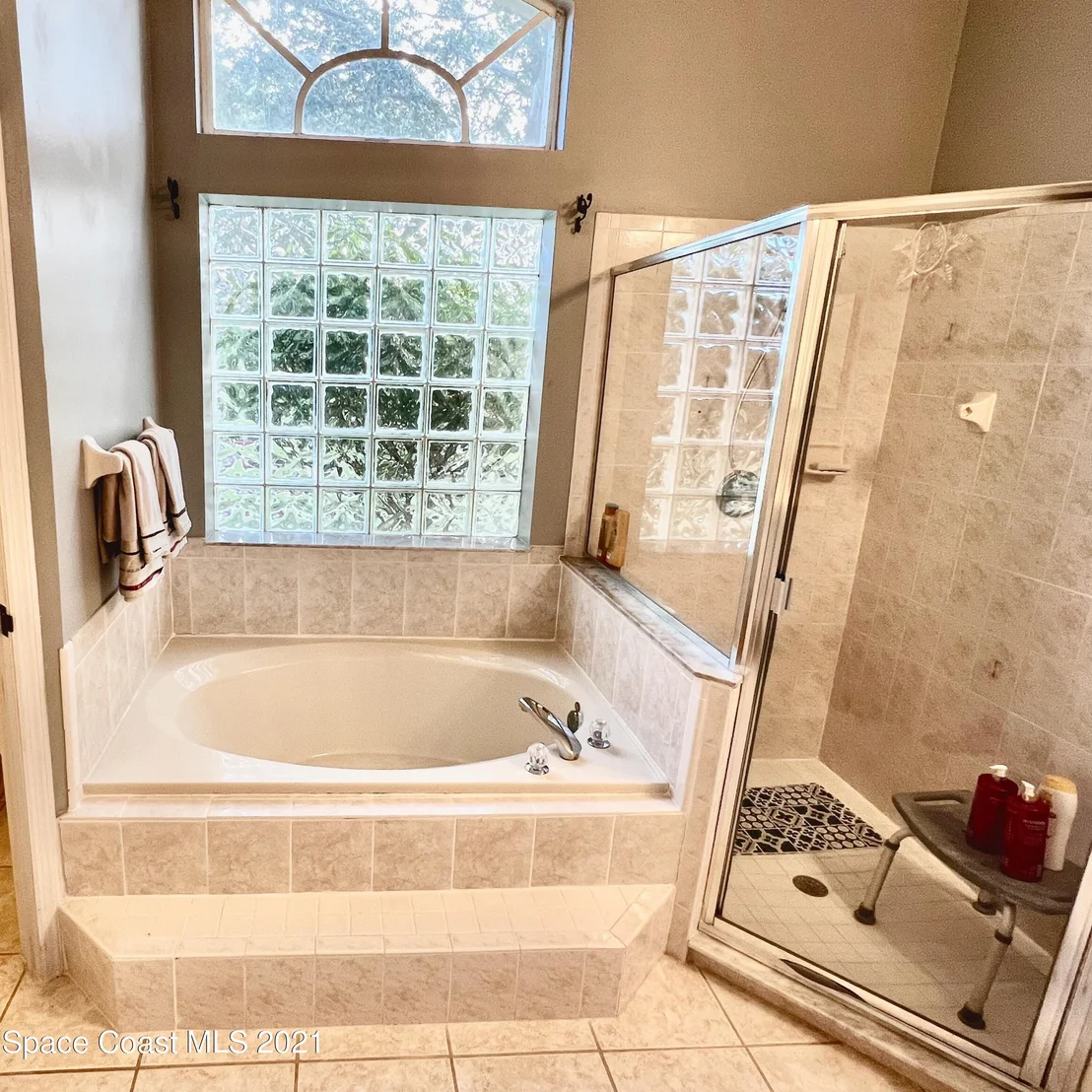 Photo of 5700 Newbury Circle