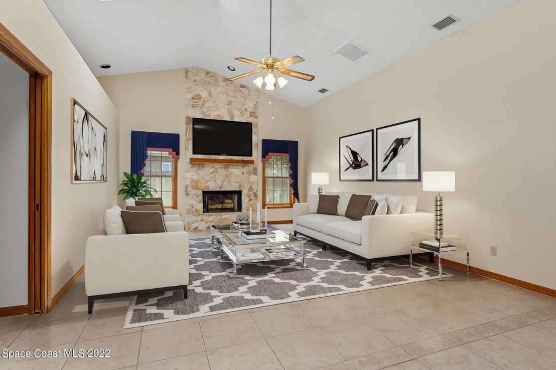 Photo of 588 Peregrine Drive