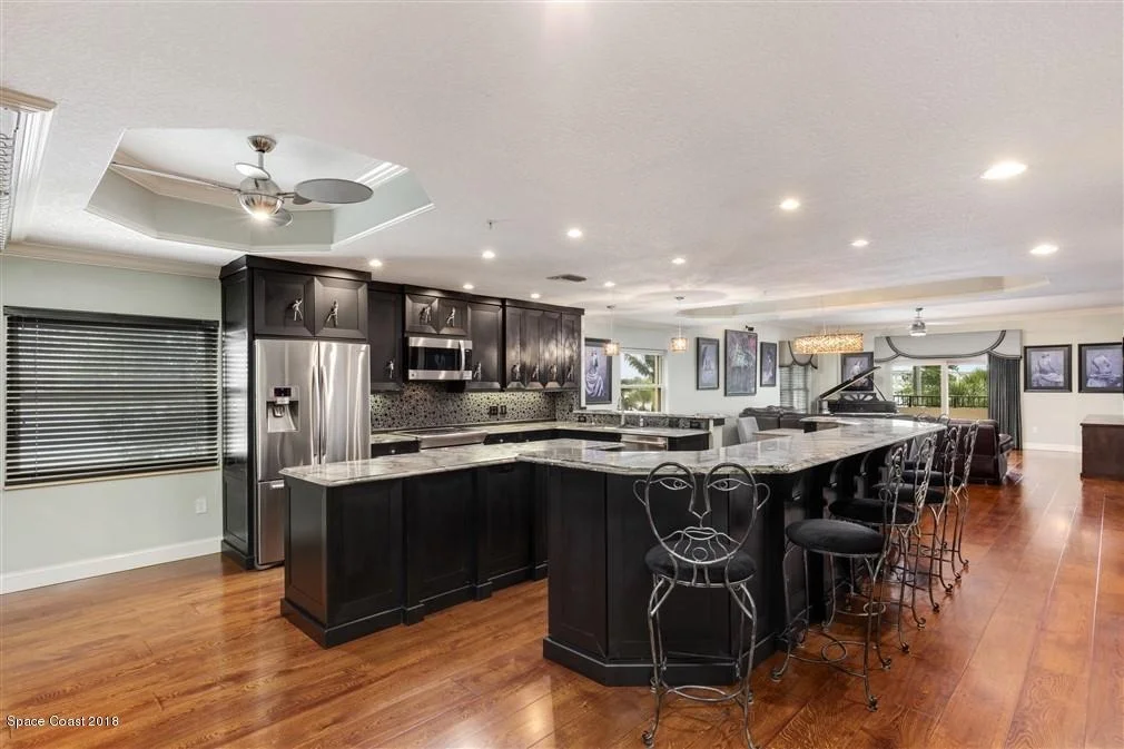 Photo of Unit 203 at 29 Riverside Drive