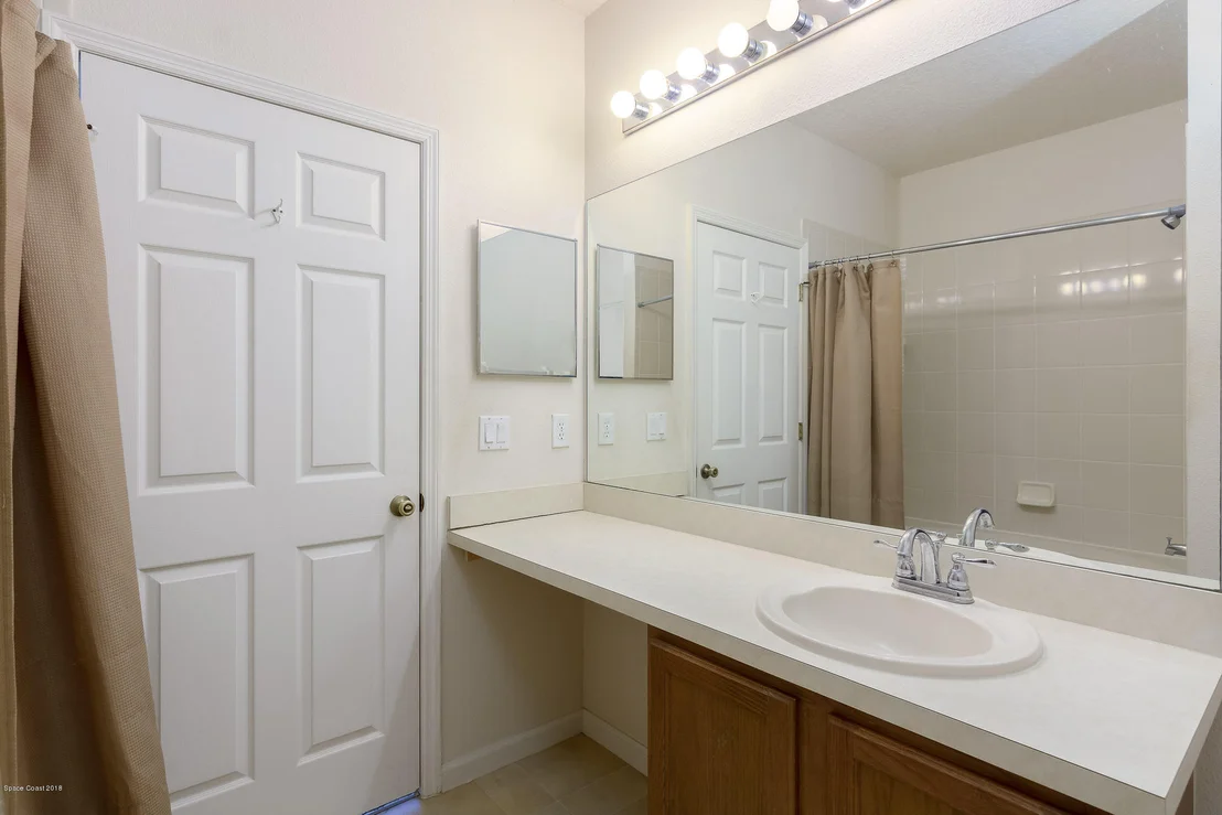 Photo of 462 Cressa Circle