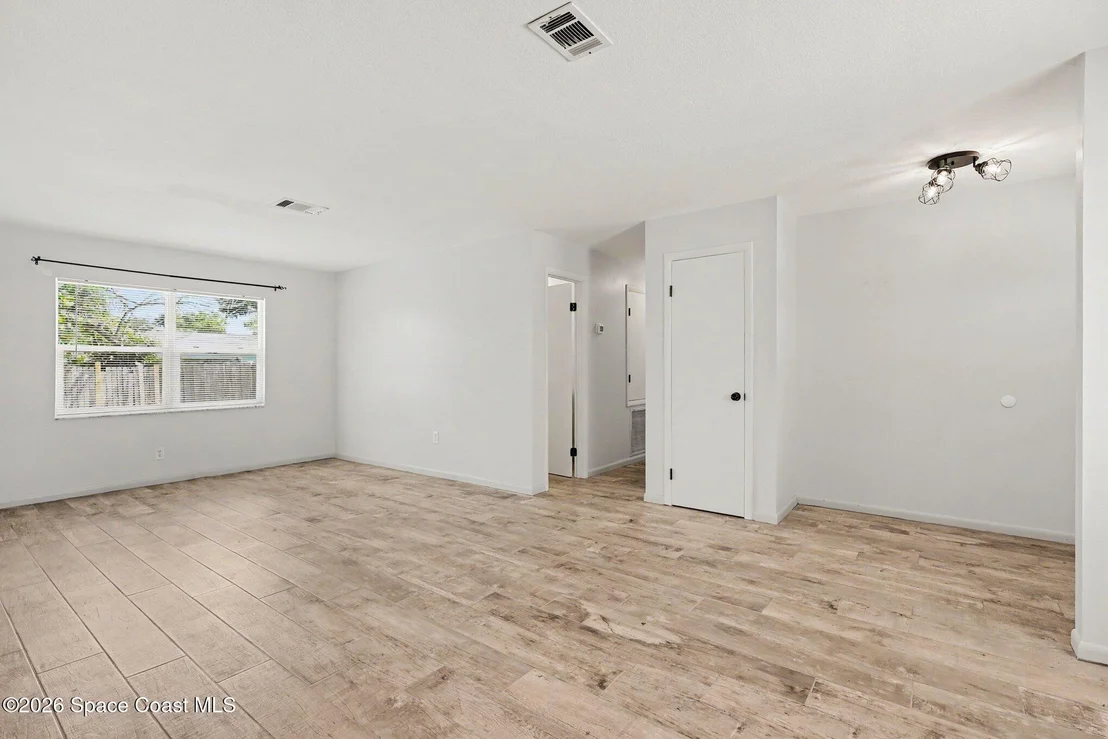 Photo of 2890 College View Drive