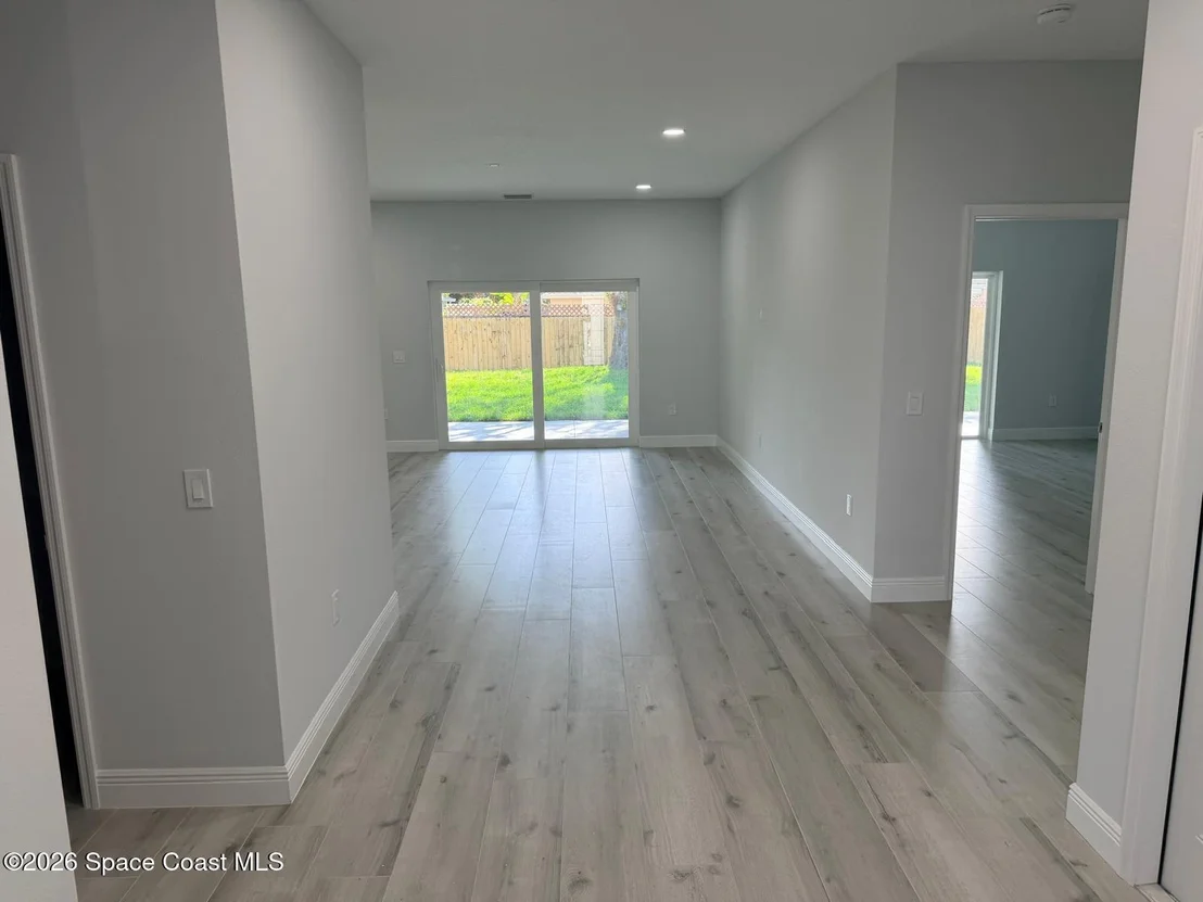 Photo of 299 Dorset Drive