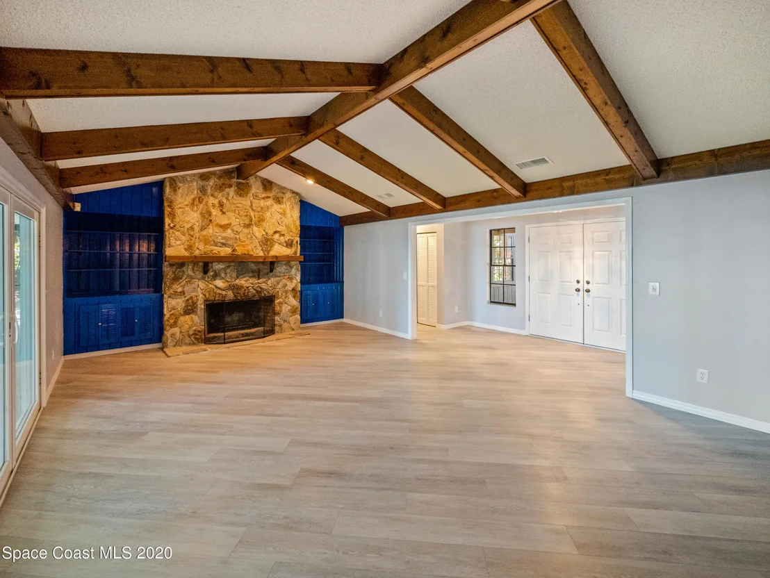 Photo of 5420 Edgewater Court