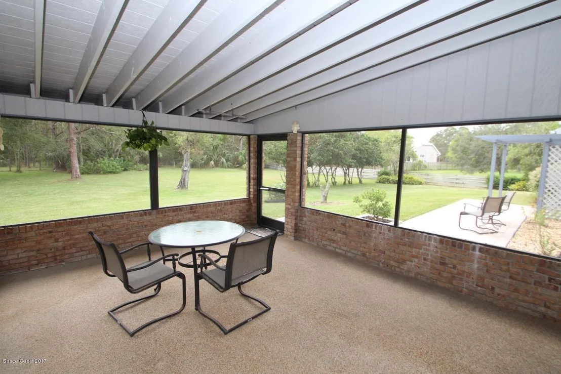 Photo of 2665 Pomello Road