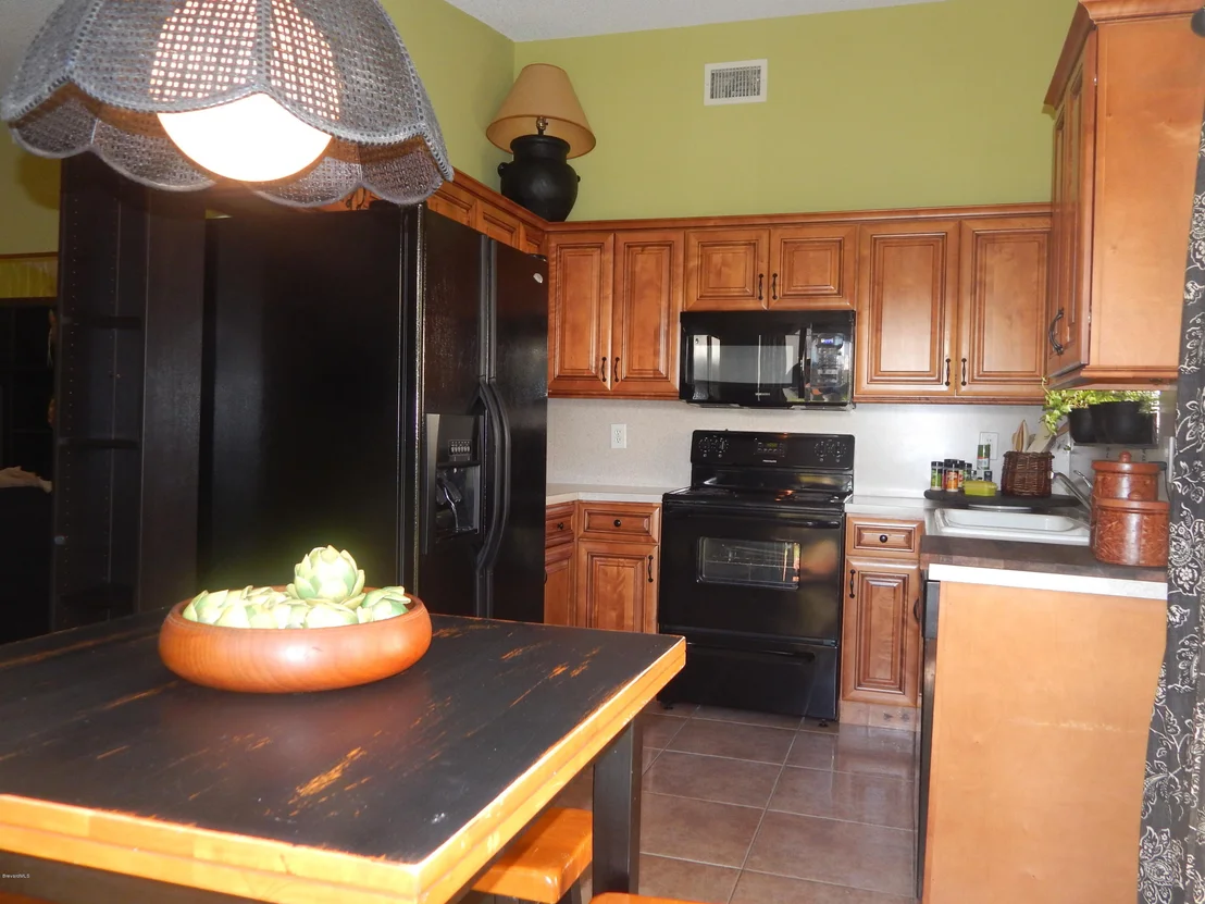 Photo of 836 NE Dewberry