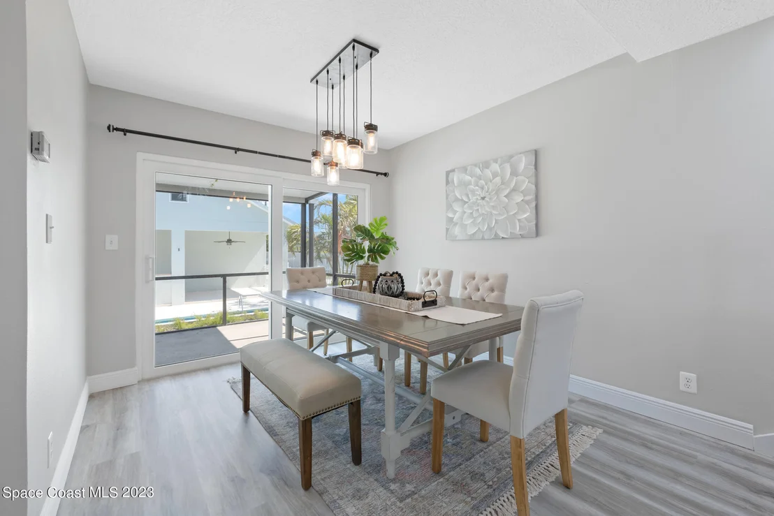 Photo of 538 Sunset Boulevard