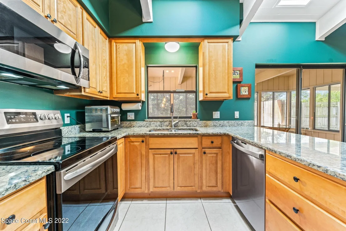 Photo of 307 Myrtlewood Road