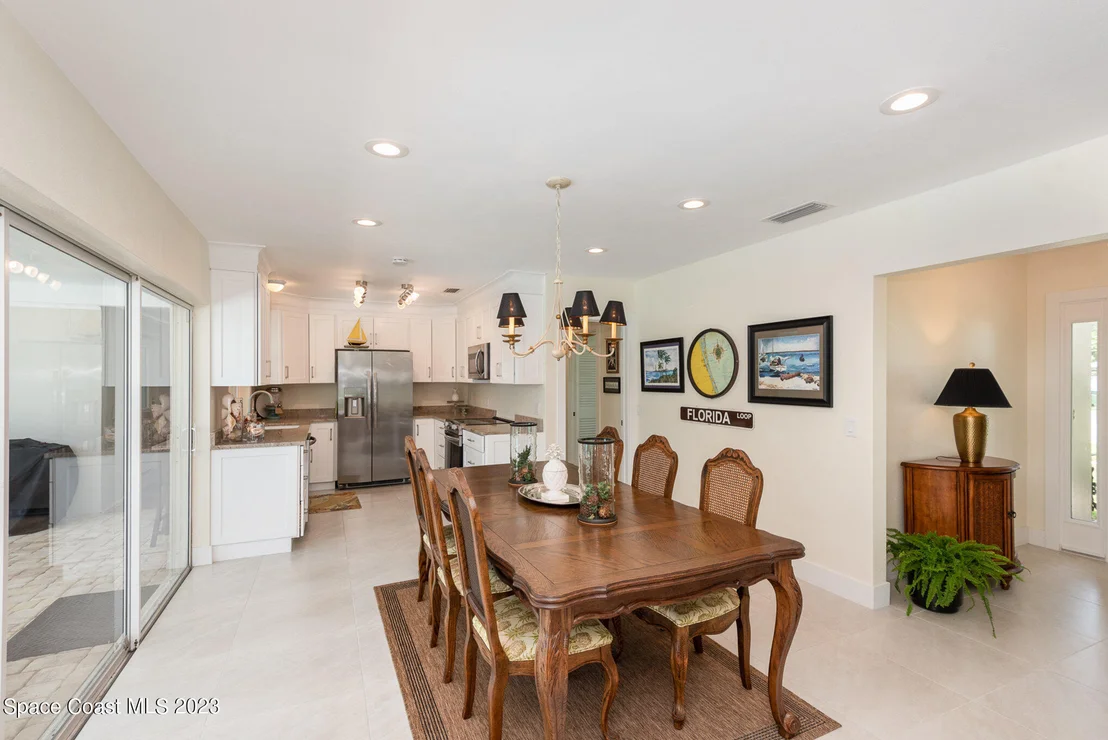 Photo of 707 Hibiscus Trail