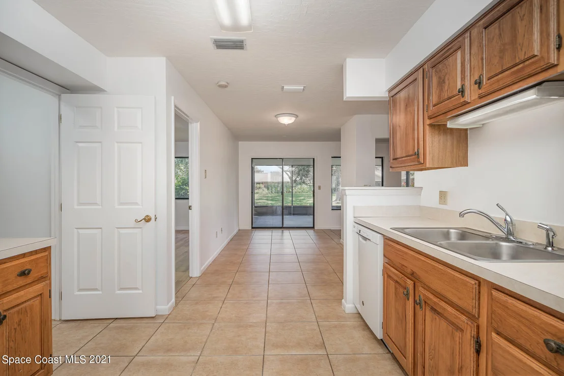 Photo of 1565 Freedom Drive
