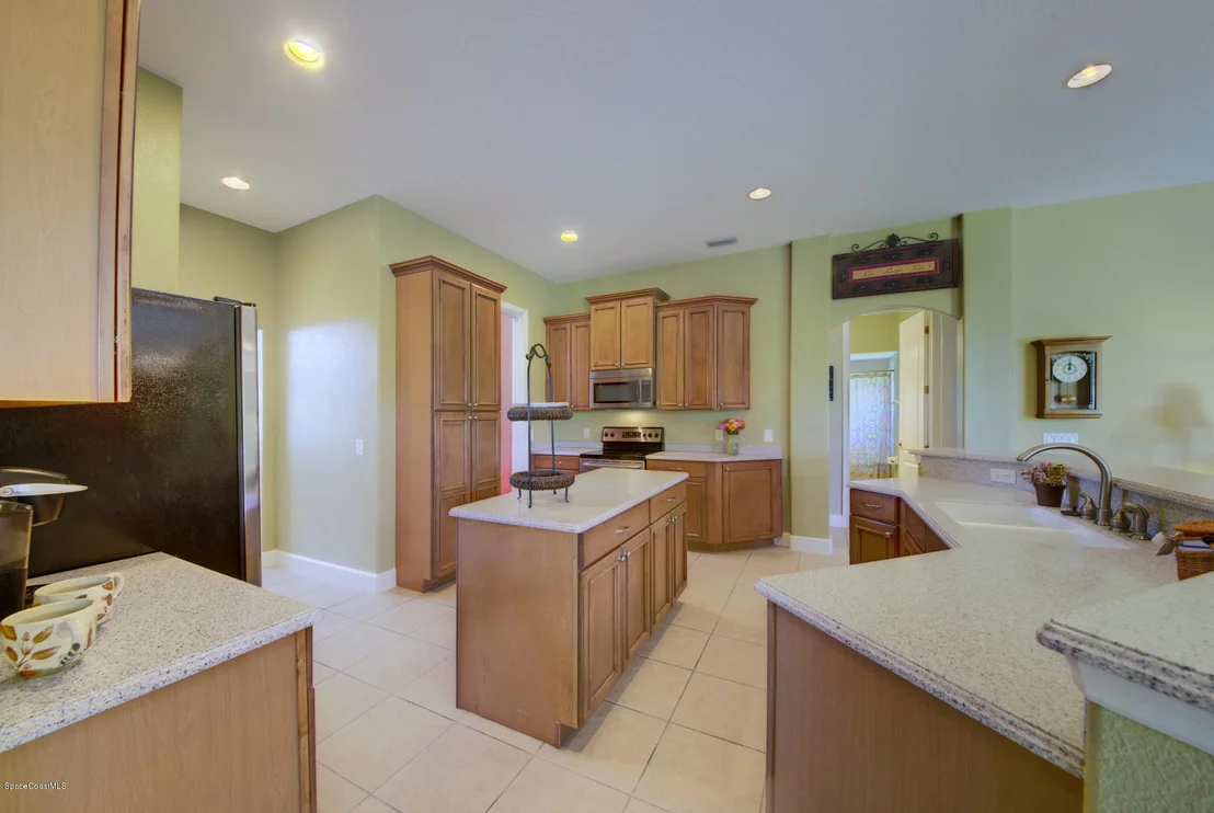 Photo of 5890 Rusack Drive