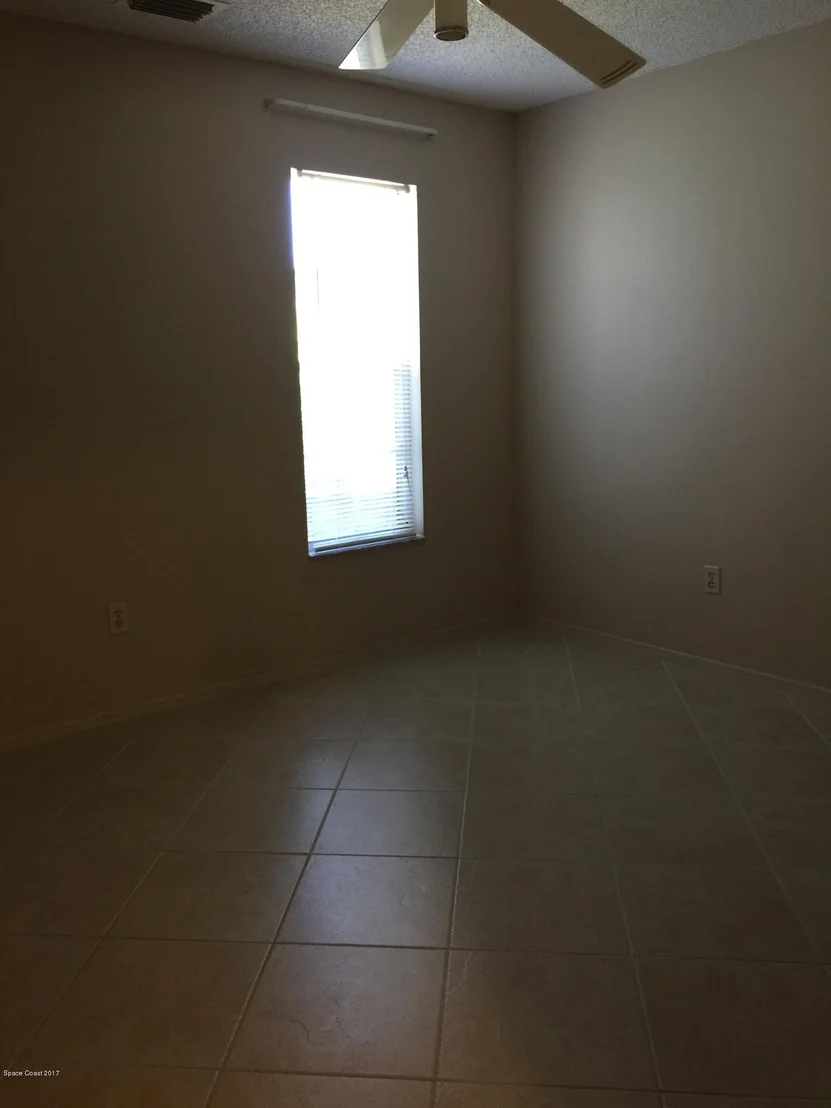 Photo of 1091 Goldenrod Circle NE