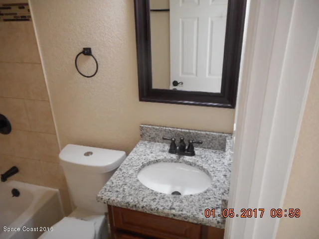 Photo of 5390 Holden Road