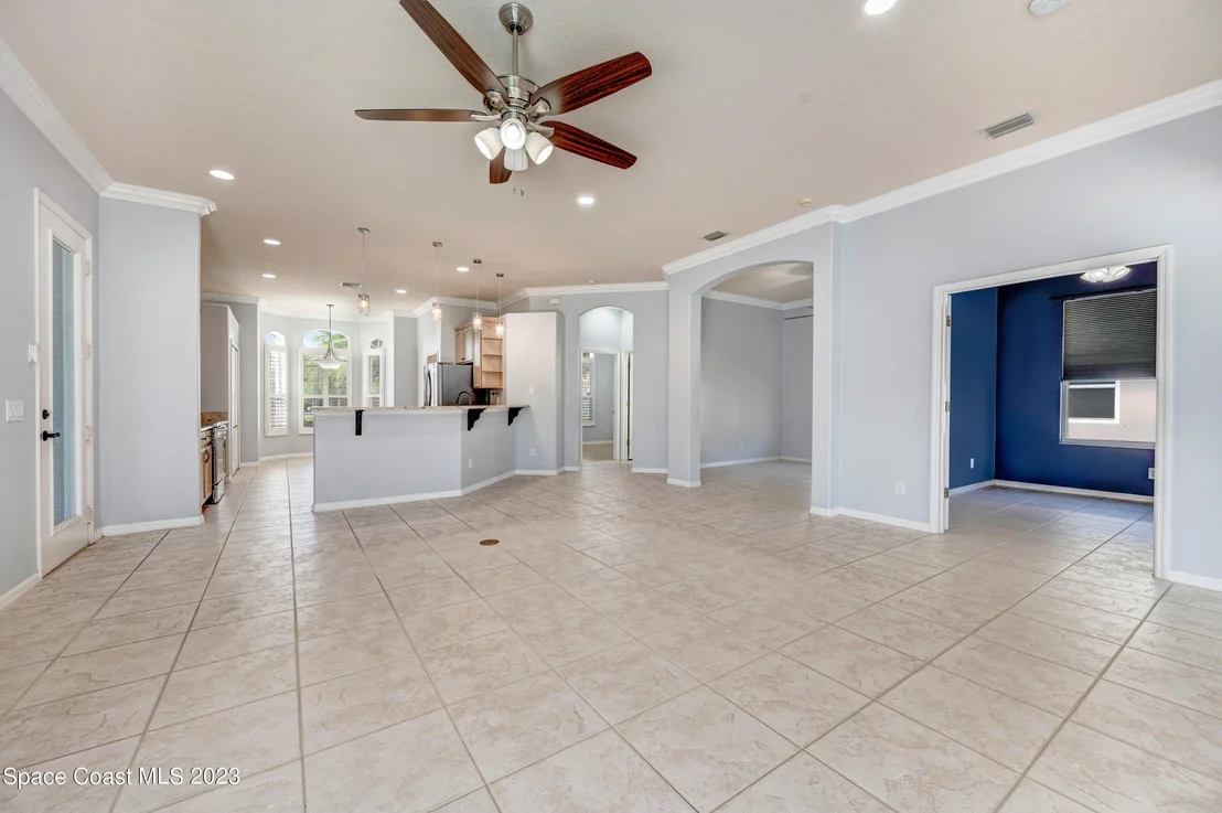 Photo of 1421 Whitman Drive