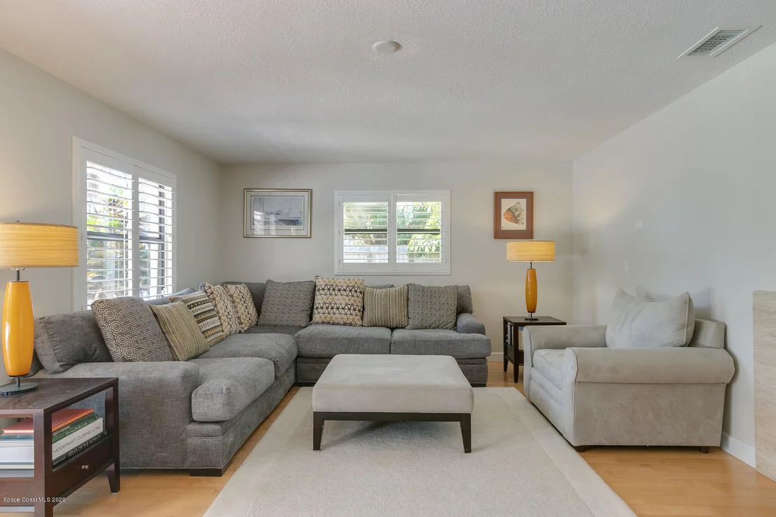 Photo of 405 5th Avenue