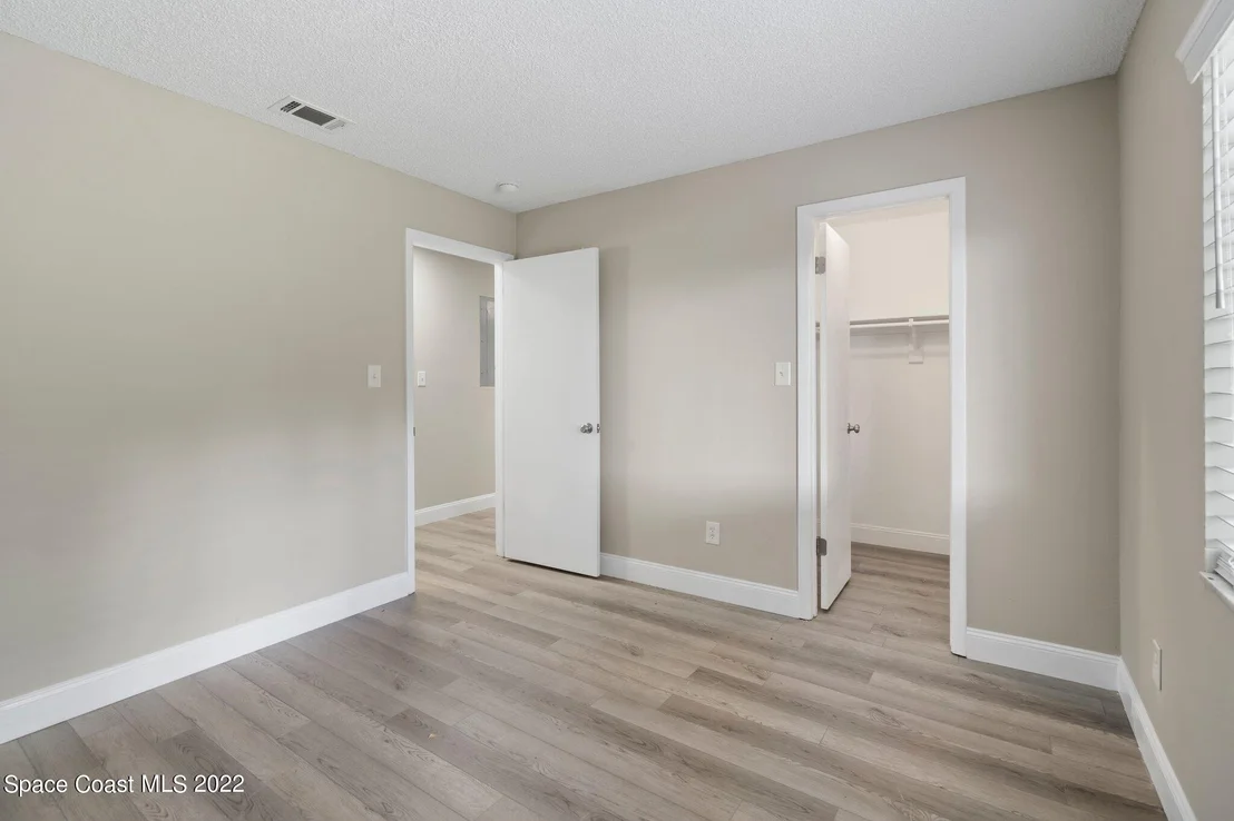 Photo of 104 11th Avenue