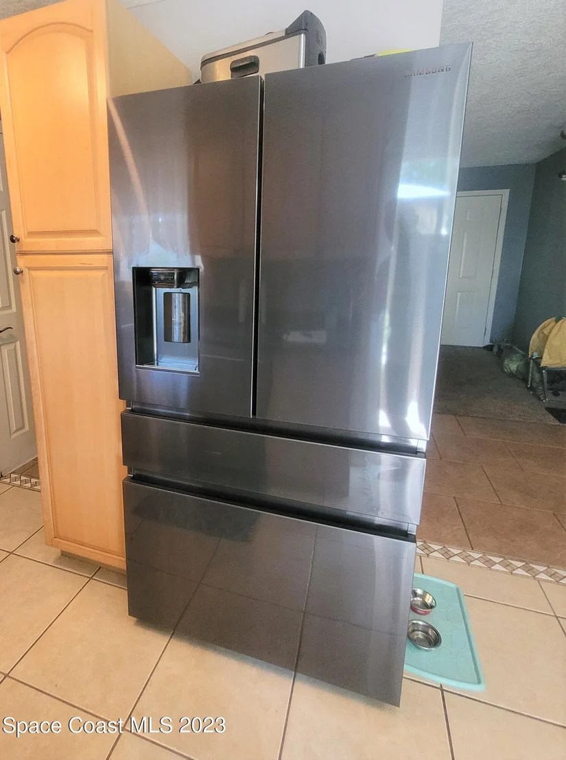 Photo of 2586 Stratford Drive