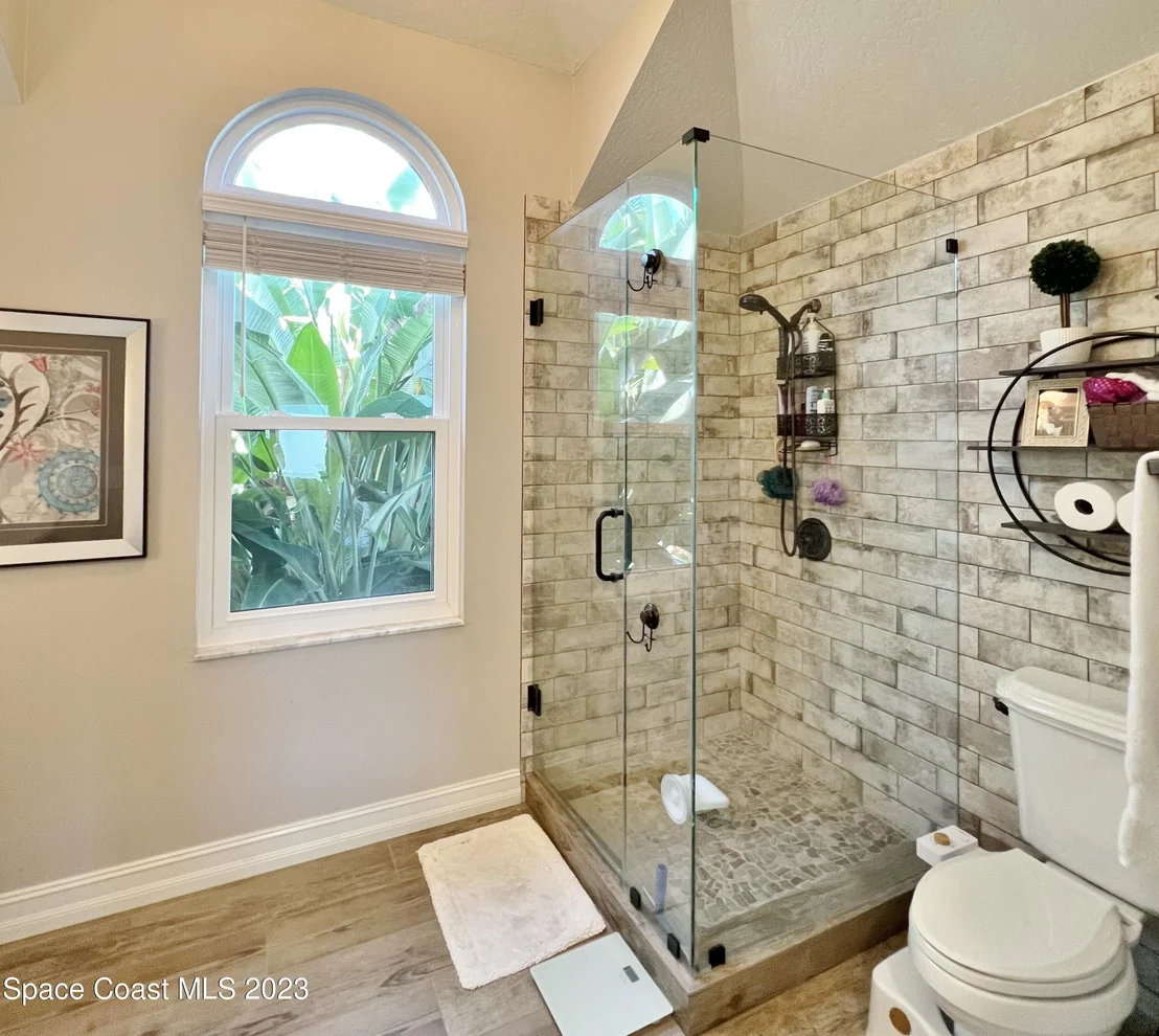 Photo of 135 Waters Edge Lane