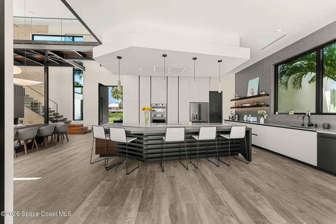 Photo of 7866 Casuarina Drive
