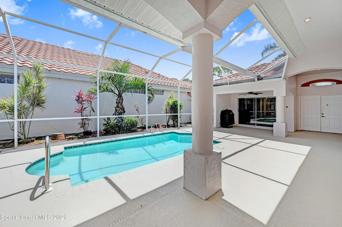Photo of 425 Carmel Drive