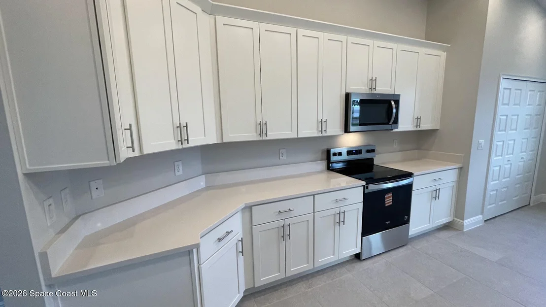Photo of 1797 Tharp Road SE