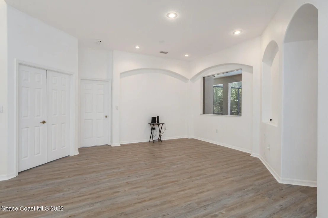 Photo of 2670 Washington Street