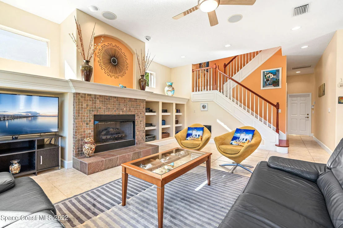 Photo of 233 Flanders Drive
