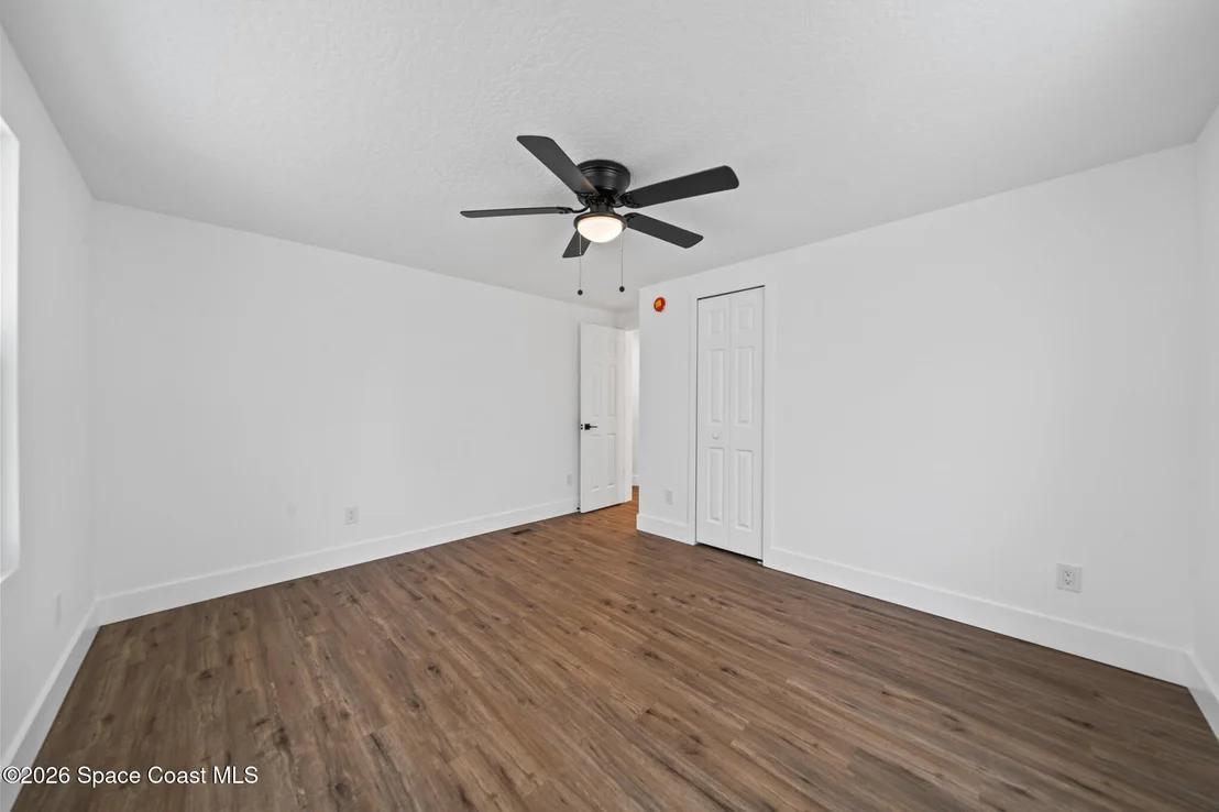 Photo of 935 Falcon Drive