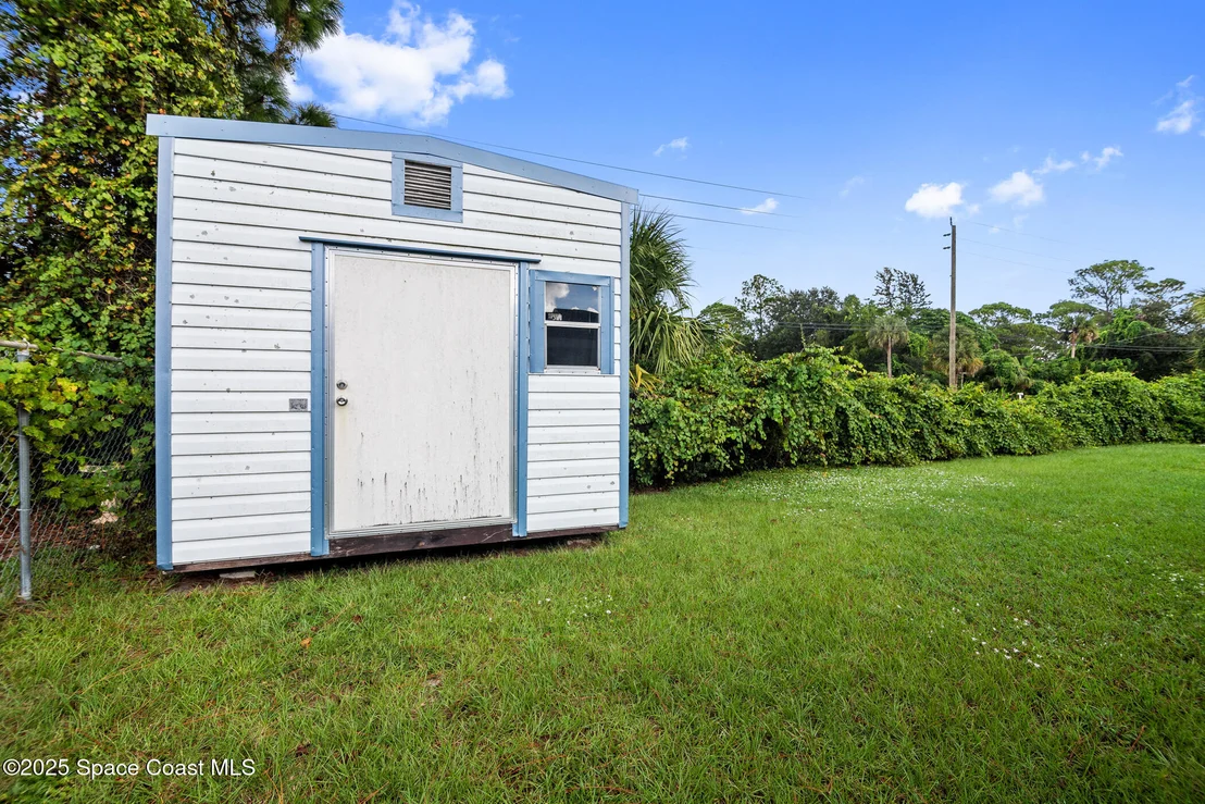 Photo of 5730 Friendly Street