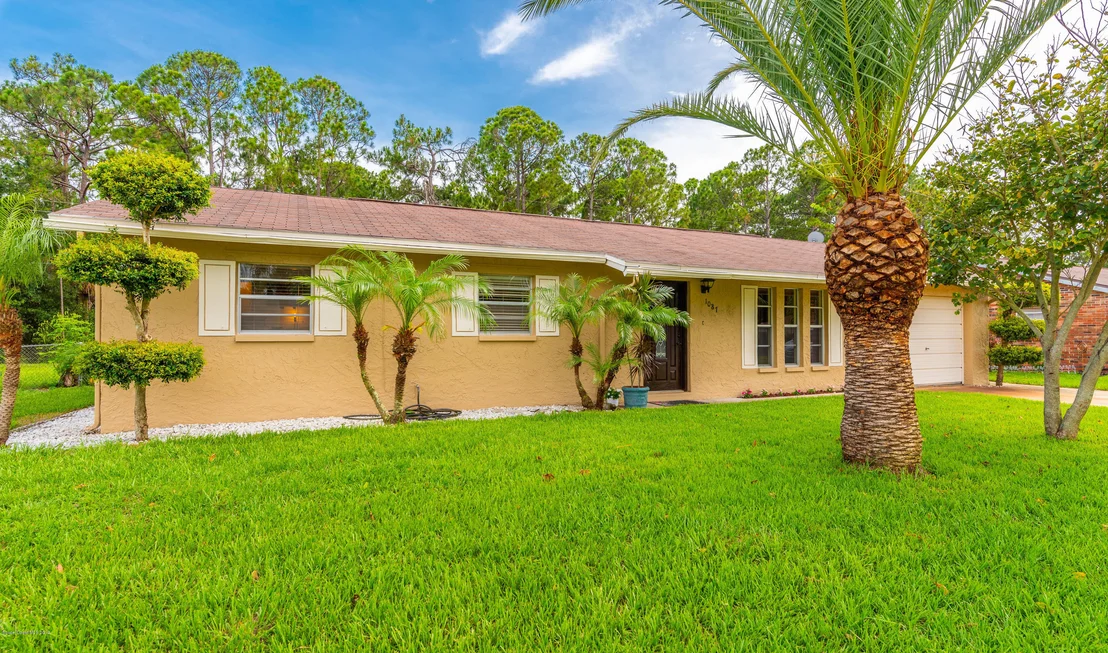 Photo of 1087 Hermosa Drive