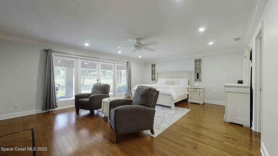 Photo of 607 Woodbridge Drive