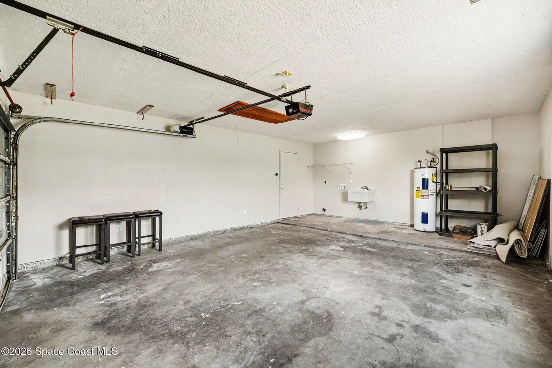 Photo of 6570 Bancroft Avenue