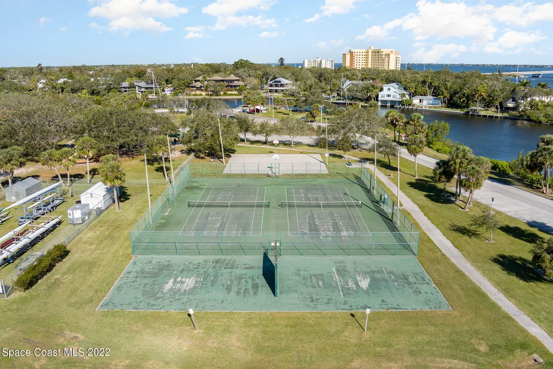 Photo of 667 Ballard Drive