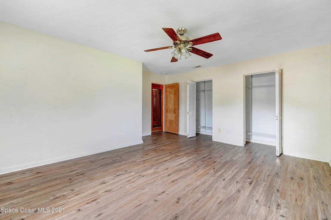 Photo of 75 Bossieux Boulevard