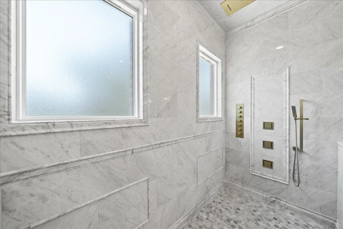 Photo of 405 Newport Drive